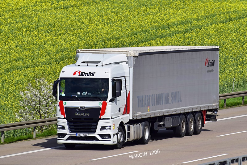 _DSC2136 SMIDL-crop-MAN TGX II.JPG