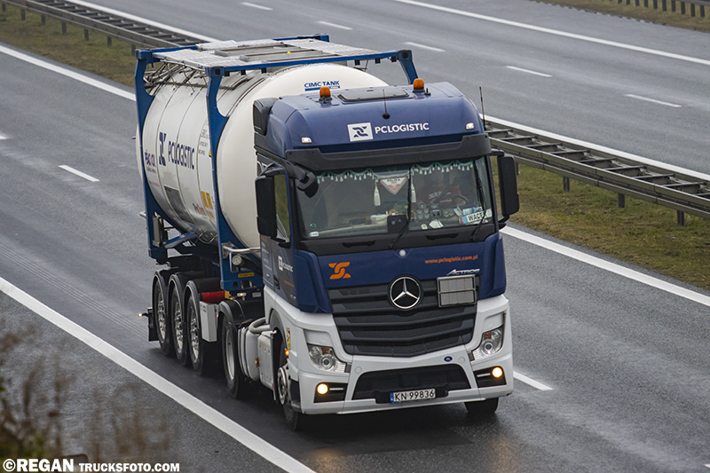 Mercedes-Benz Actros - PC Logistic.jpg