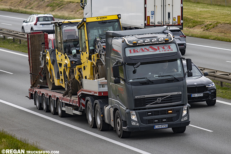 Volvo FH3 - Transpol Lider.jpg