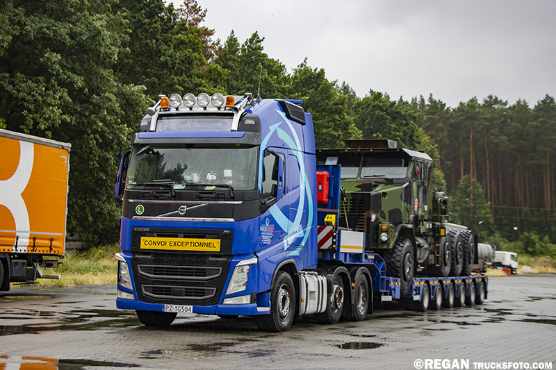Volvo FH4 - Maxi Cargo.jpg