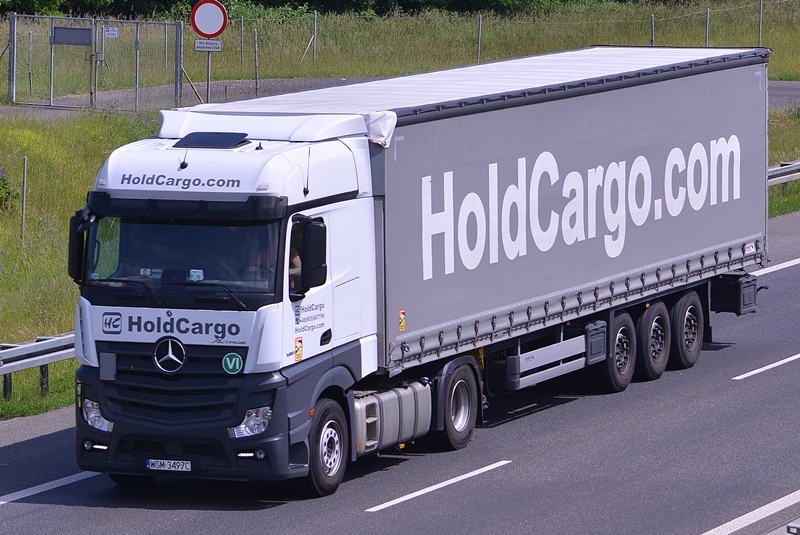 holdcargo 1.JPG