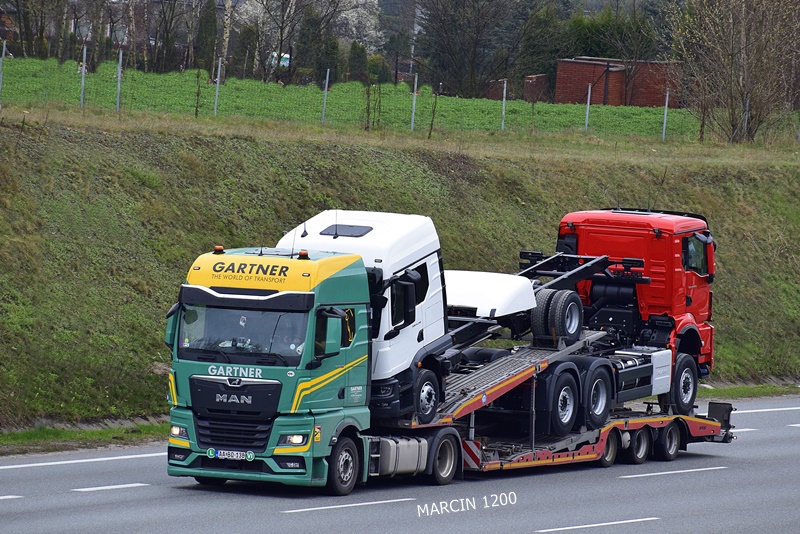 _DSC0904-crop-GARTNER-MAN TGX II.JPG