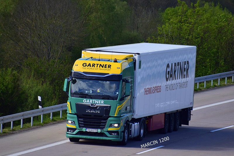_DSC2697 GARTNER-crop-MAN TGX II.JPG