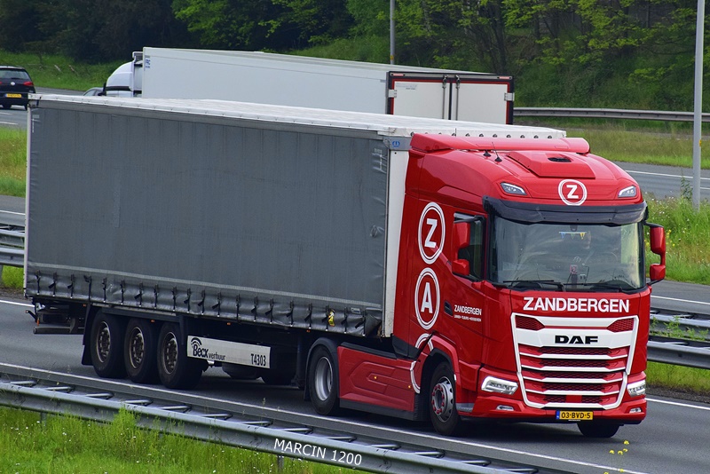 _DSC3763-crop-ZANDBERGEN-DAF XG.JPG