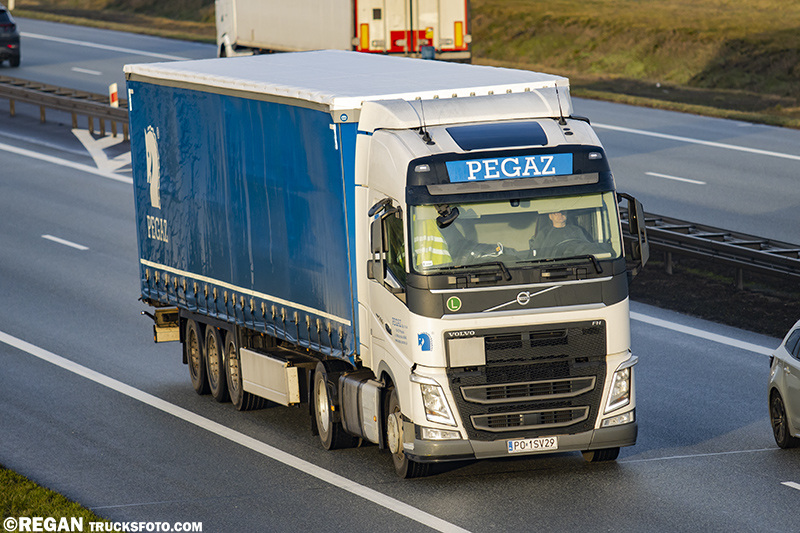 Volvo FH4 - Pegaz.jpg