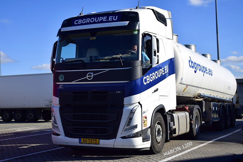_DSC4135-crop-CB Groupe-VOLVO FH V.JPG