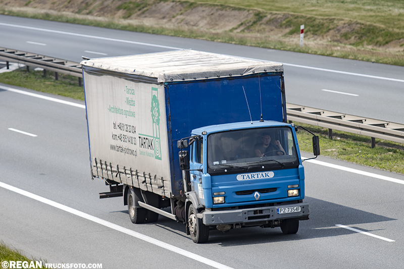 Renault M - Tartak Piotrowo.jpg