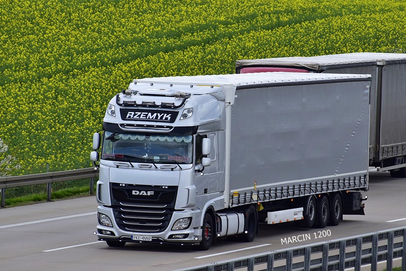 _DSC2033 RZEMYK-crop-DAF XF 106 II.JPG