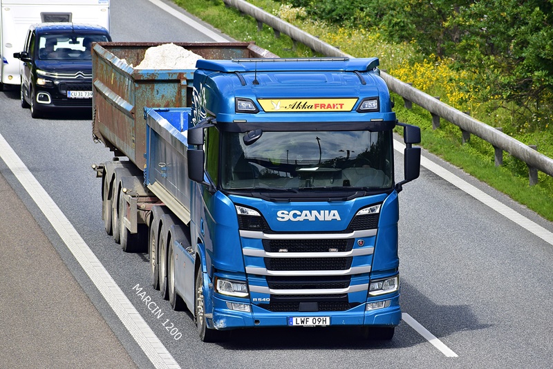 _DSC4537 AKKA FRAKT-crop-SCANIA R540 NG.JPG
