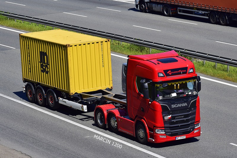 _DSC3305-crop-MajorkaTrans-SCANIA S530 V8.JPG