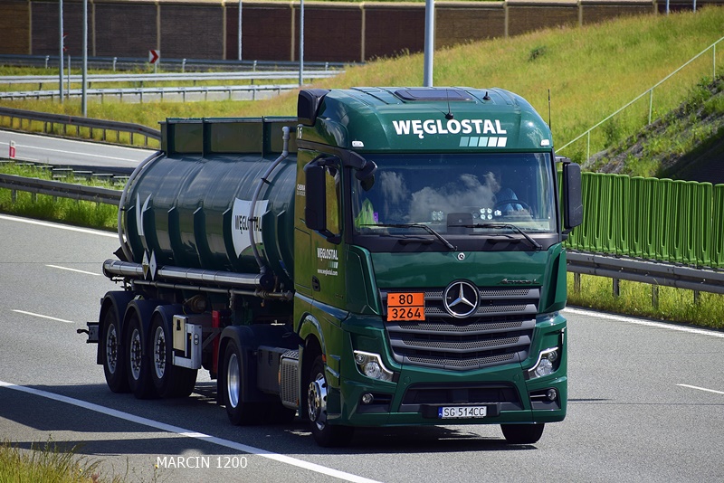 _DSC3580-crop-Węglostal-Mercedes-Benz Actros MP5 L.JPG