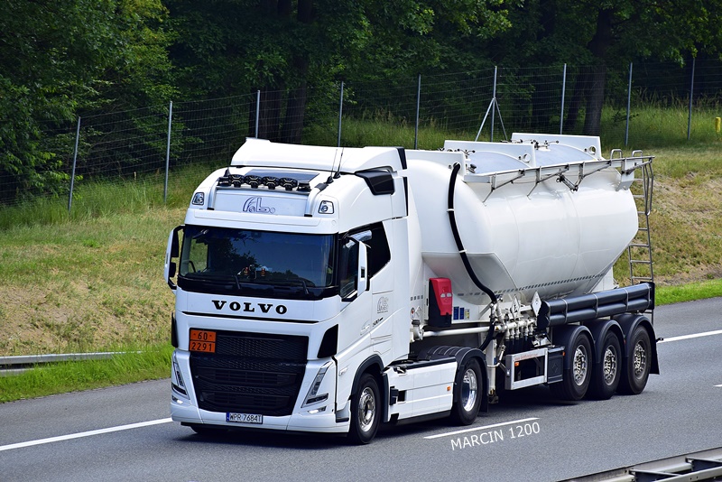 _DSC5092-crop-FABO-VOLVO FH V.JPG
