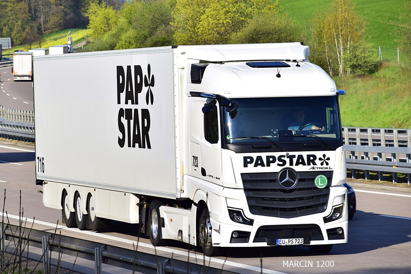 _DSC2790 PAPSTAR-crop-ACTROS L.JPG