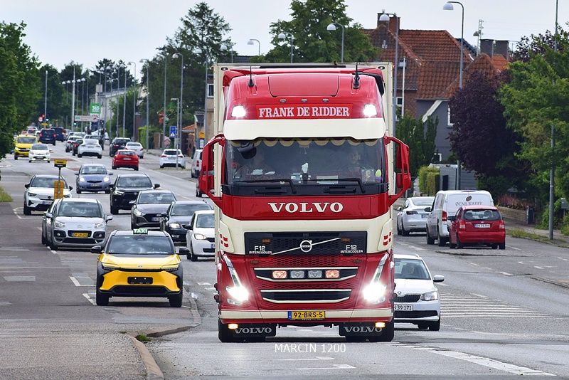 _DSC4699 Frank de Ridder-crop-VOLVO FH V.JPG