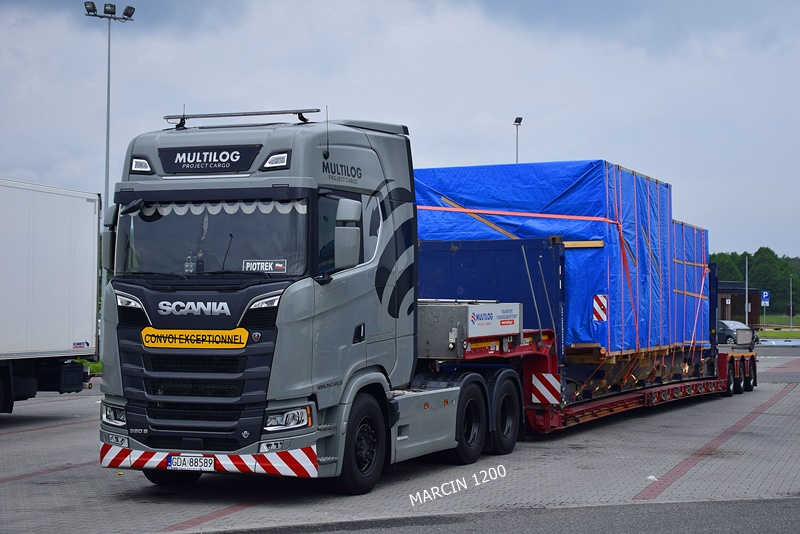 _DSC3949-crop-MULTILOG-SCANIA S590 V8.JPG