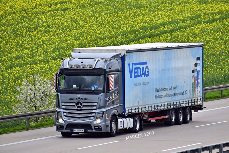 _DSC1770 VOCAR SERVICE-crop-Mercedes-Benz Actros MP4.JPG