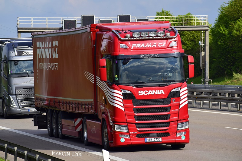 _DSC2159 FRAMA CZ-crop-SCANIA S500.JPG