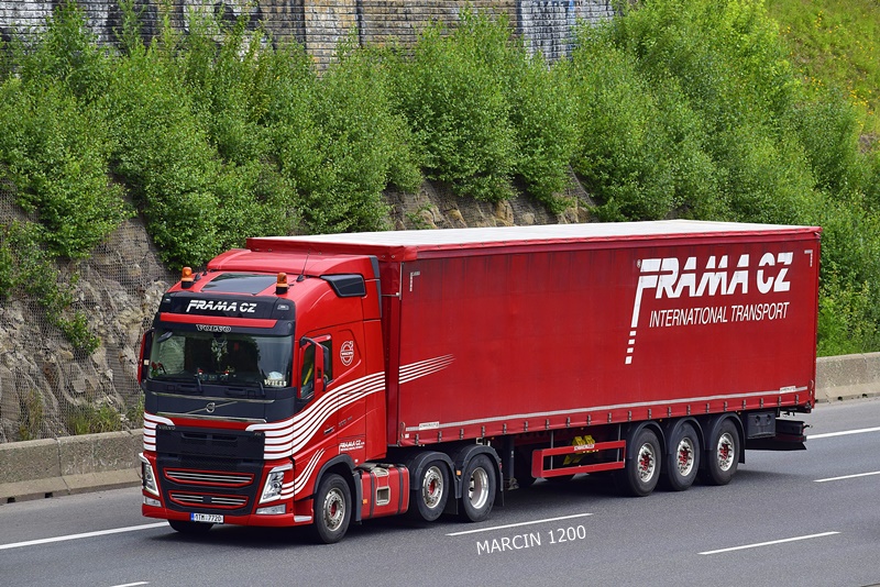 _DSC3539-crop-FRAMA CZ-VOLVO FH IV.JPG