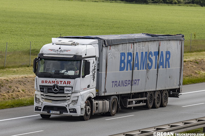 Mercedes-Benz Actros MP4 - Bramstar.jpg