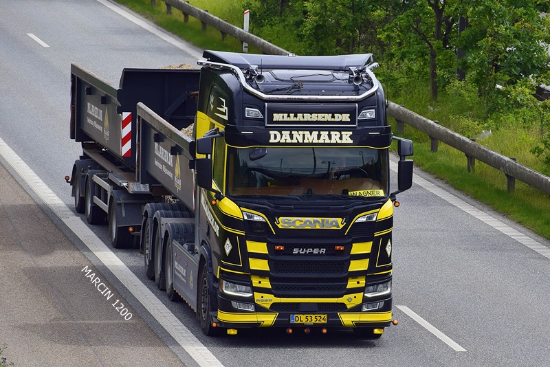 _DSC4756 MLLARSEN-crop-SCANIA R580 V8.JPG