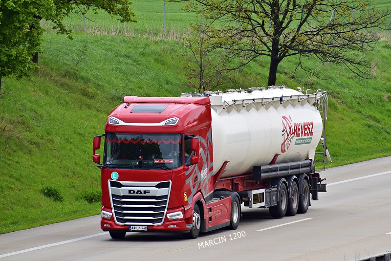 _DSC1321 REVESZ-crop-DAF XF.JPG
