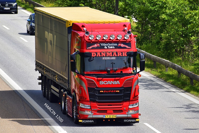 _DSC4802 YDERHOLM SON-crop-SCANIA R580 V8.JPG