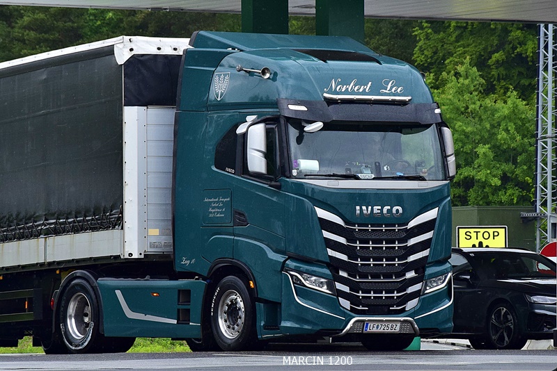 _DSC2933 NORBERT LEE-crop-IVECO S-WAY.JPG