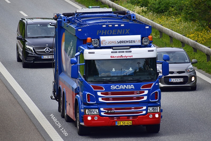 _DSC4641 JOHS.SORENSEN-crop-SCANIA P410-ŚMIECIARKA.JPG
