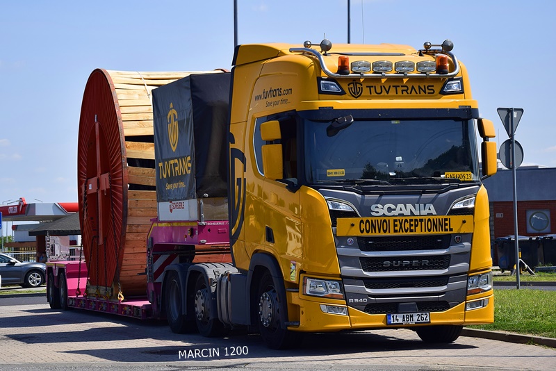 _DSC5985-crop-TUV TRANS-SCANIA R540 SUPER.JPG
