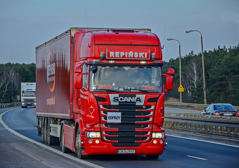 29665633_2083312181952351_5414931082062841908_o (1).jpg