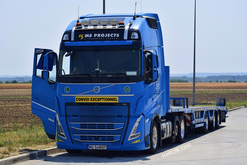_DSC5443-crop-MS Projects-VOLVO FH V.JPG