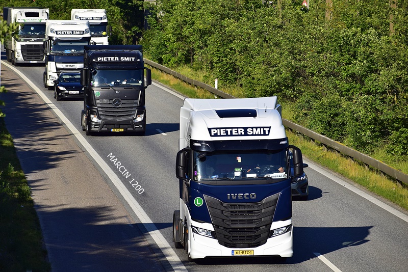 _DSC4985 PIETER SMIT-crop-IVECO S-WAY.JPG