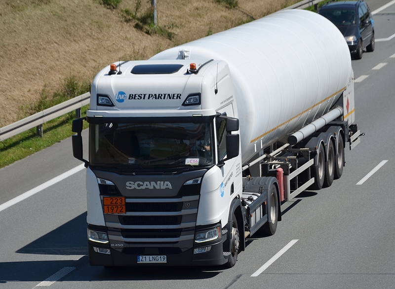 lng best partner 1.JPG