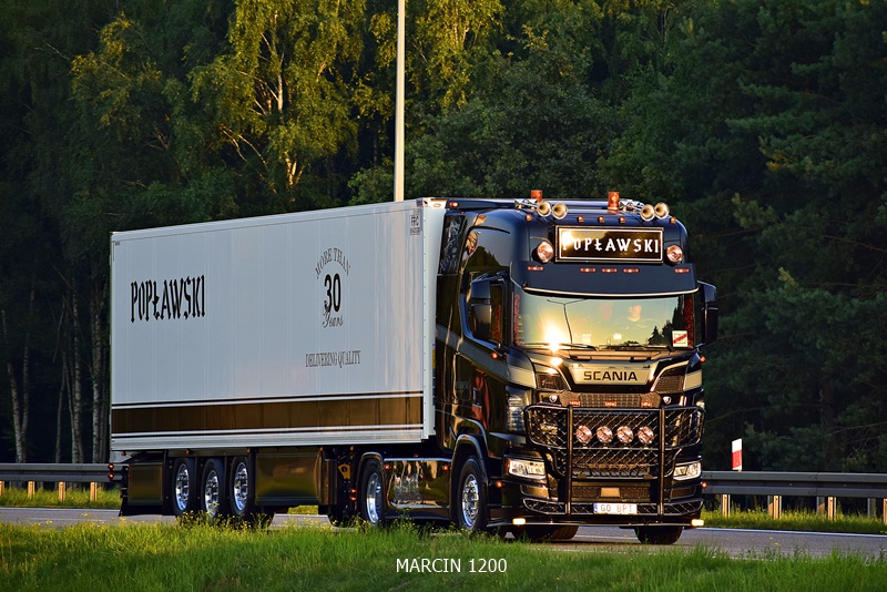 _DSC5661-crop-POPŁAWSKI-SCANIA.JPG