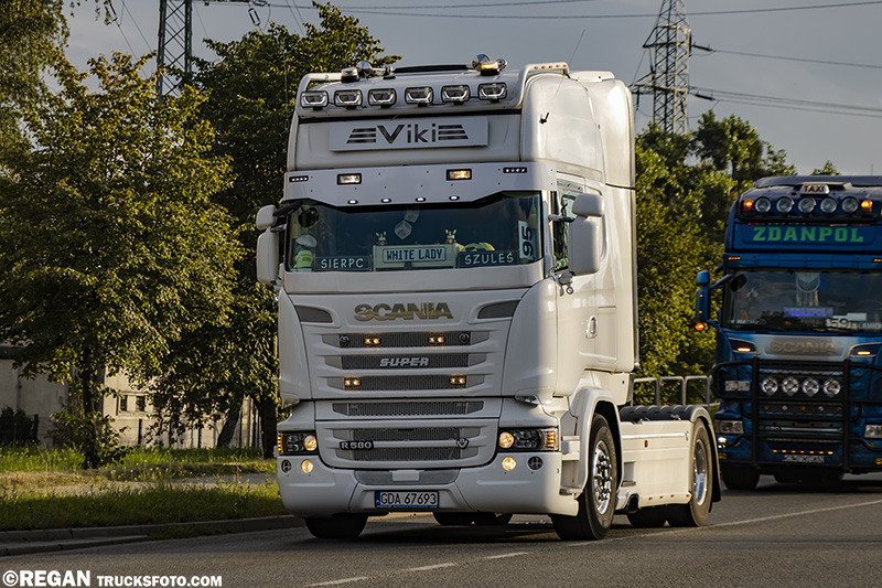 Scania R580 V8 Viki.jpg