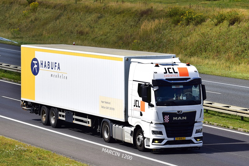 _DSC6141-crop-JCL Logistics-MAN TGX II.JPG