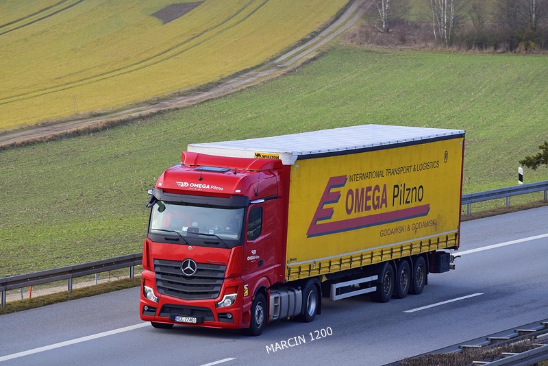 _DSC9542 OMEGA PILZNO-crop-Mercedes-Benz ActrosL MP5.JPG
