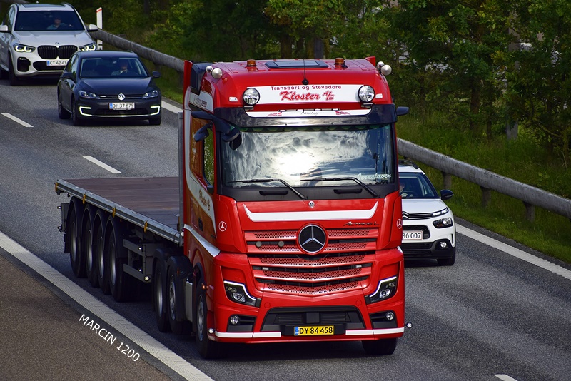 _DSC4324 KLOSTER-crop-ActrosL MP IV.JPG