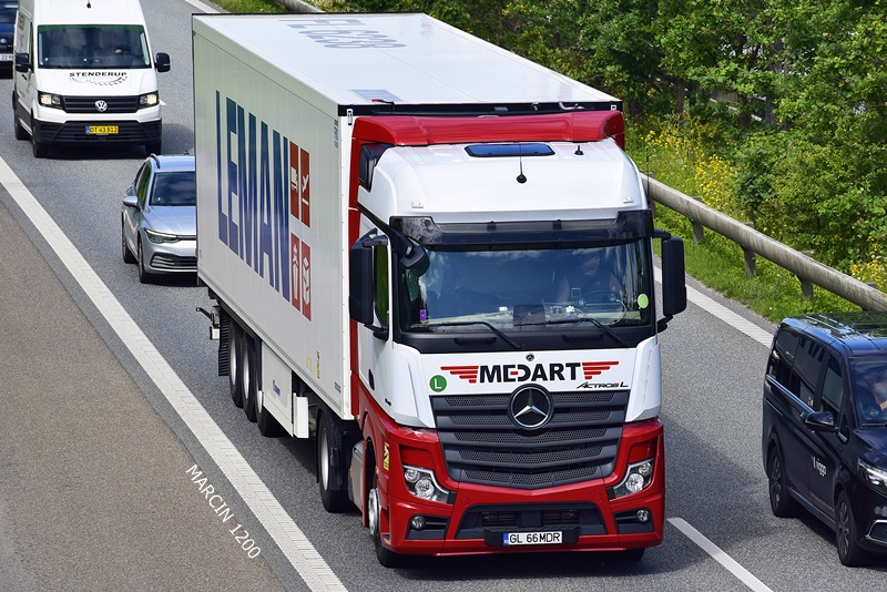 _DSC4538 MEDART-crop-Mercedes-Benz ActrosL MP5.JPG