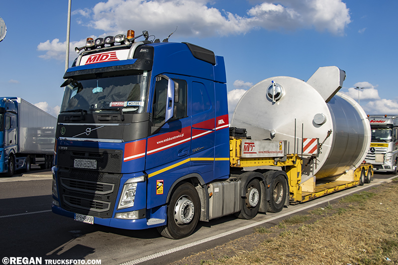 Volvo FH4 - MTD Skuratowicz.jpg