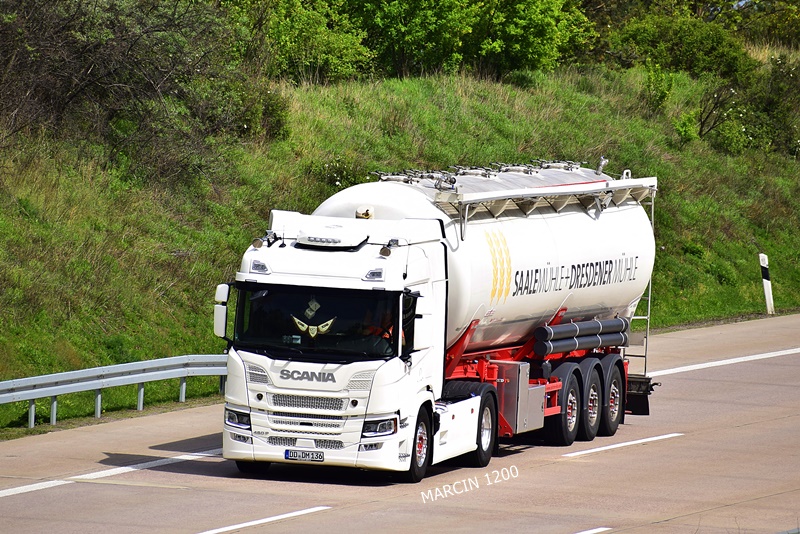 _DSC1800 SAALE-crop-SCANIA P450 NG.JPG