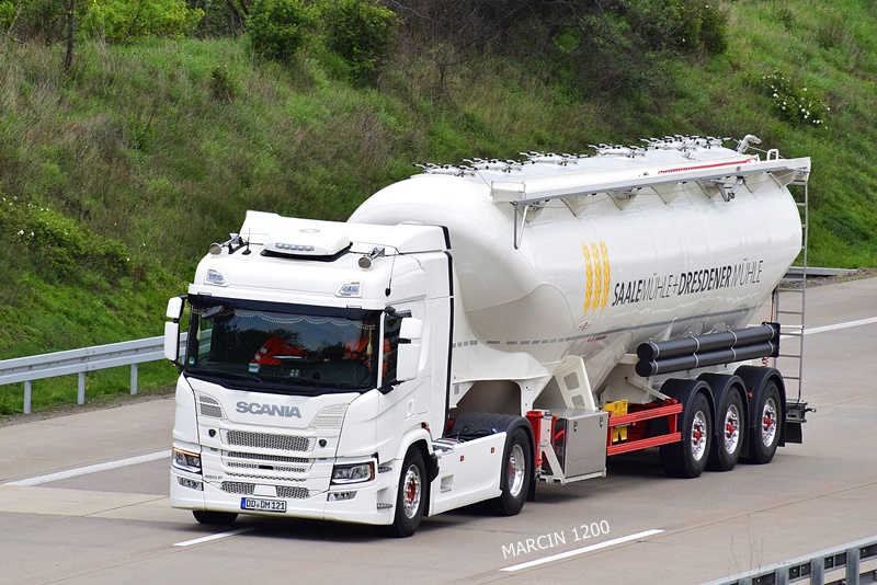 _DSC1885 SAALE-crop-SCANIA P450 NG.JPG
