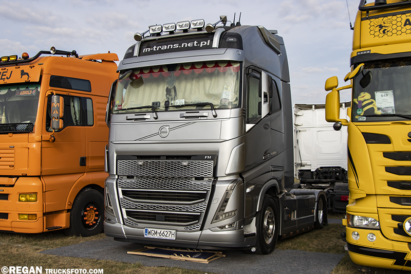 Volvo FH5 - M-Trans.jpg