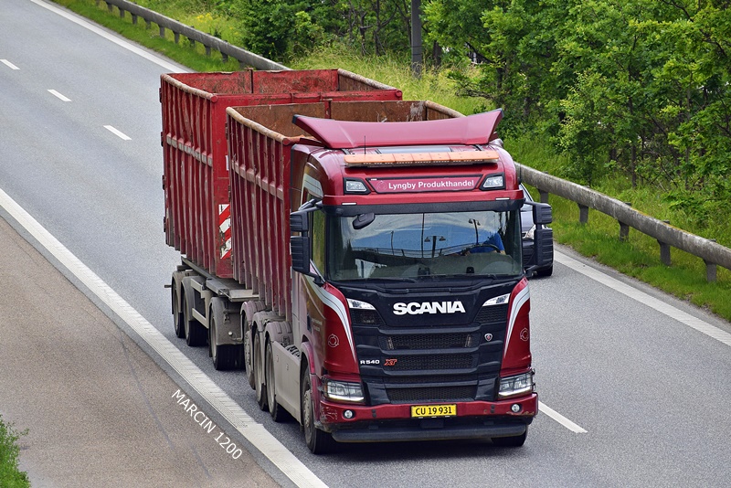 _DSC4909 LYNGBY PRODUKTHANDEL-crop-SCANIA R540 XT NG.JPG