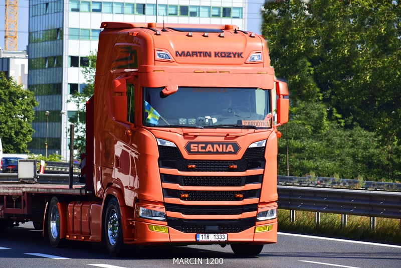 _DSC6535-crop-MARTIN KOZYK-SCANIA SNG.JPG