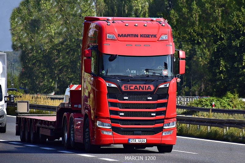 _DSC6534-crop-MARTIN KOZYK-SCANIA S NG.JPG