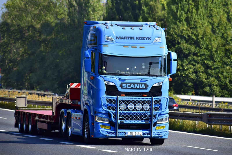 _DSC6539-crop-MARTIN KOZYK-SCANIA S NG.JPG