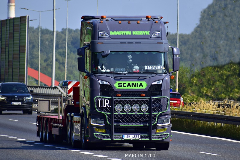 _DSC6536-crop-MARTIN KOZYK-SCANIA S NG.JPG