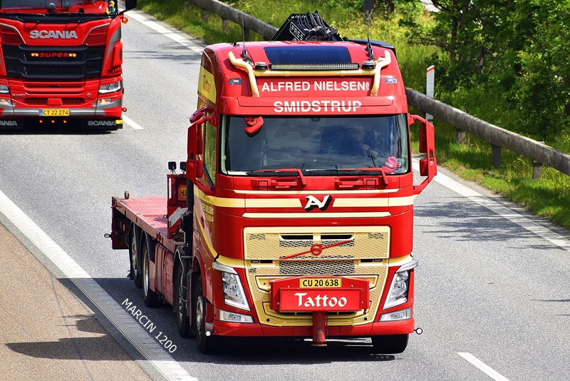 _DSC4801 ALFRED NIELSEN-crop-VOLVO FH IV.JPG