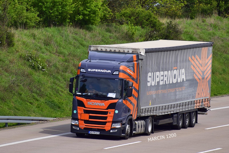 _DSC1913 SUPERNOVA-crop-SCANIA R460 NG.JPG